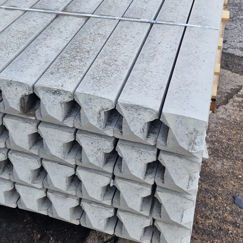 Slotted Concrete Intermediate Fence Post
